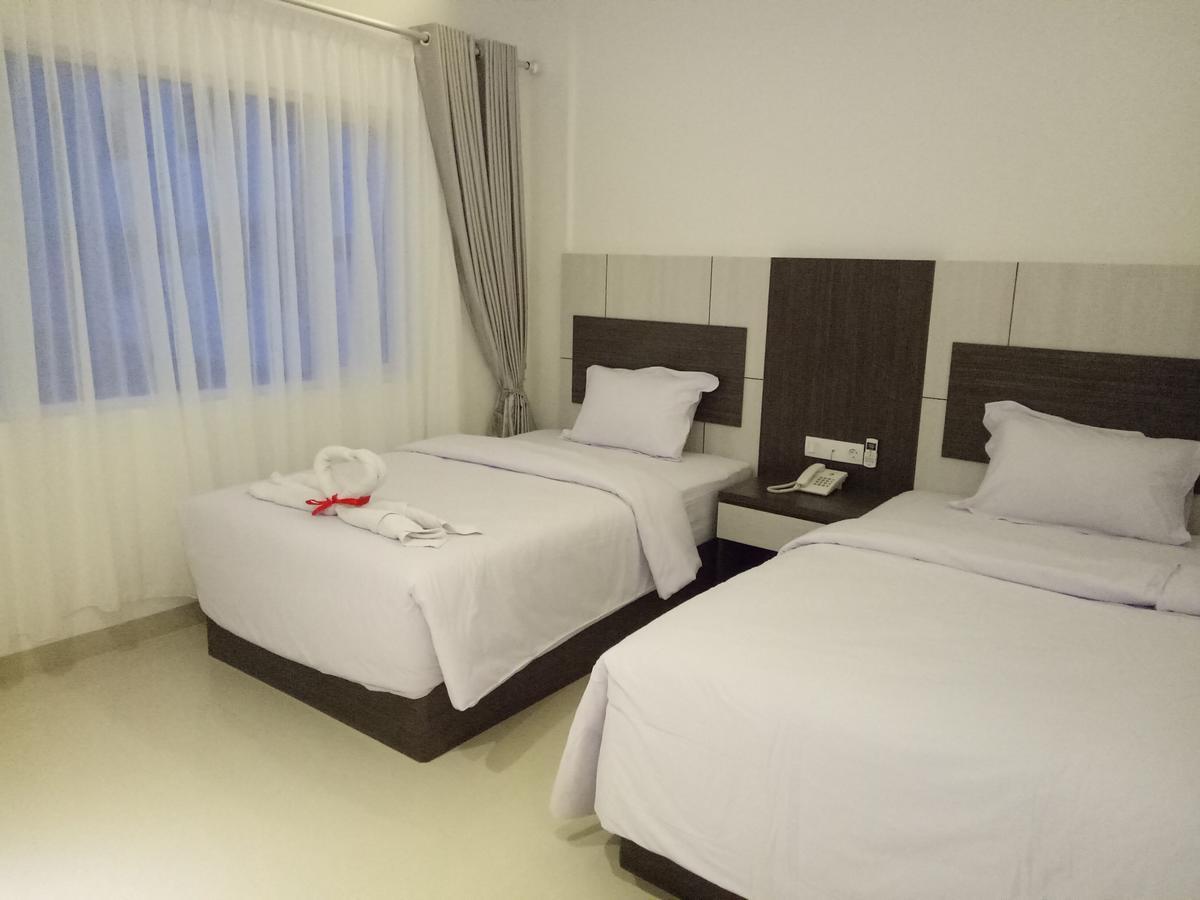 Seventeen Hotel Banda Aceh Exterior foto