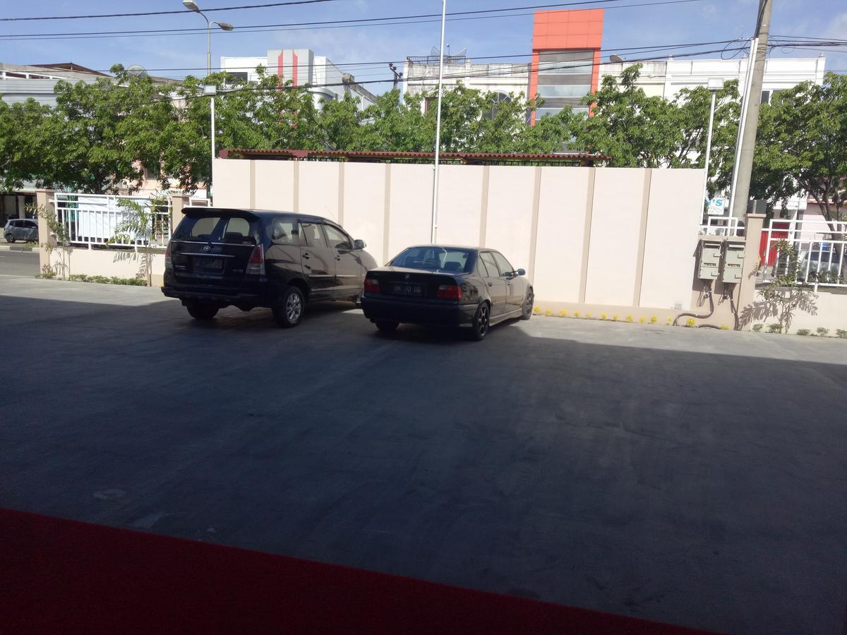 Seventeen Hotel Banda Aceh Exterior foto